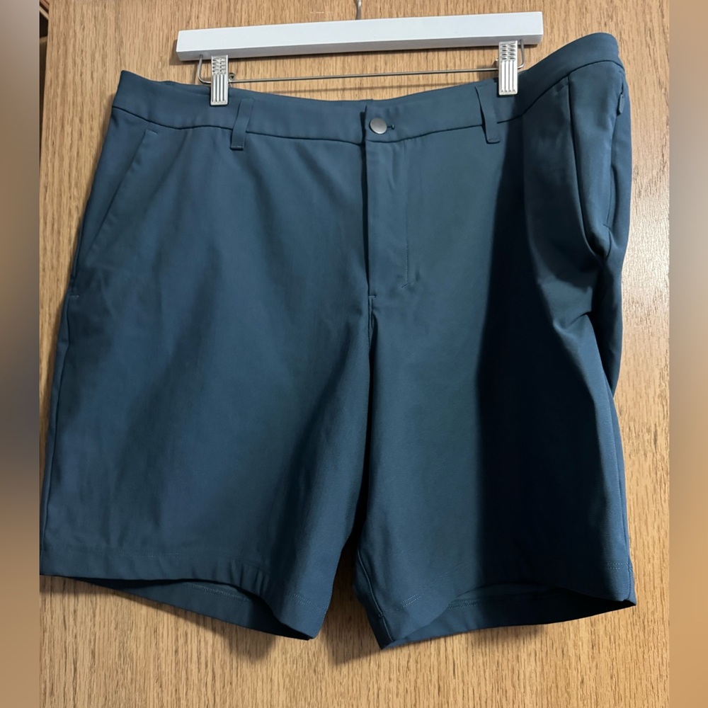 Lululemon Athletica Men's Dark Blue Shorts